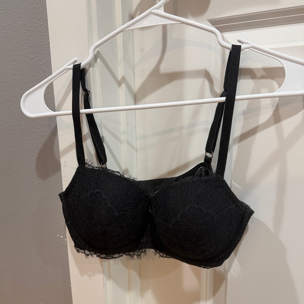 Victoria’s Secret Lightly Lined Lace bra, black, 34D
